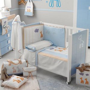 Attractive Babies Room Furniture Design with Lovely Giraffe Themes baby bed