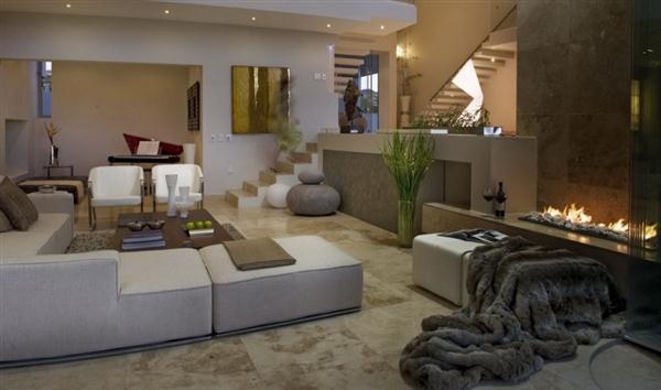 Contemporary and Elegant livingroom Design in South Africa