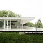 Delightful and Elegant White Villa Design in New York