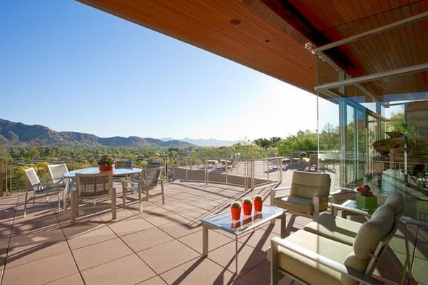 bright and minimalist terrace Design with Wonderful View in Arizona