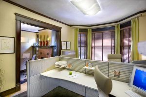 Cool and Cozy yellow Office Interior Design Ideas