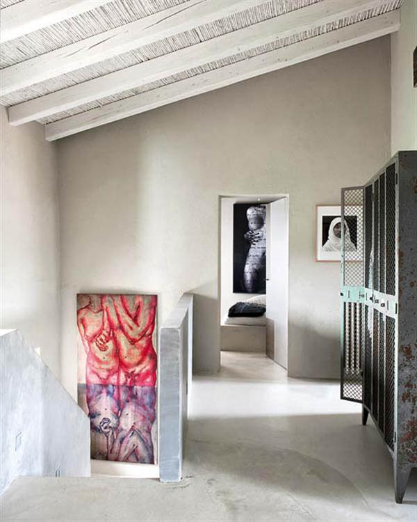 Creative Home with Rustic Design Interior in Ampurdan free corner
