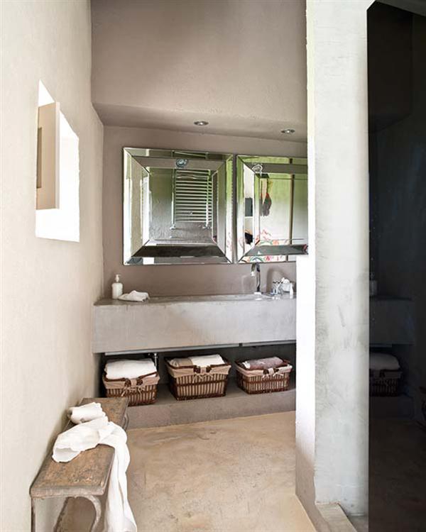 Creative Home with Rustic Design Interior in Ampurdan laundry room