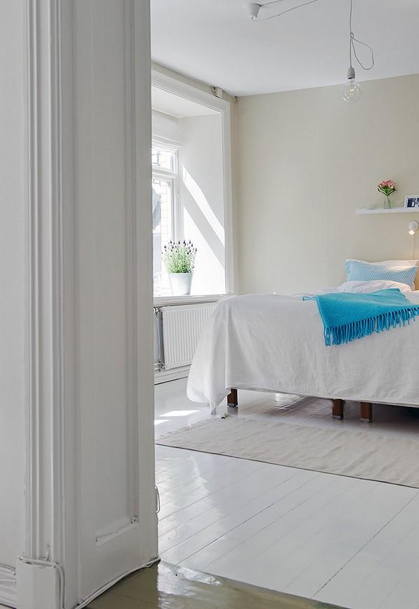 Minimalist bedroom Design with White and bright scheme