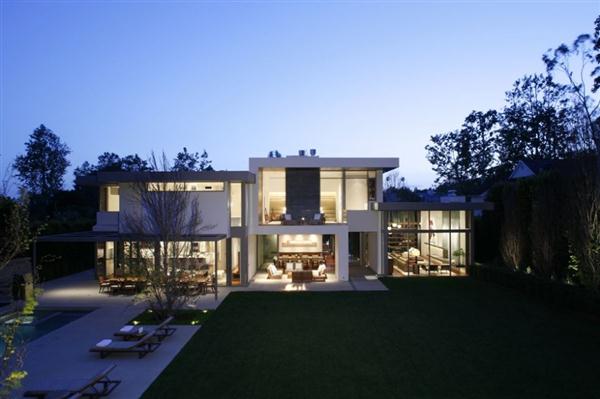 Elegance and Beautiful Home Design in Los Angeles, California