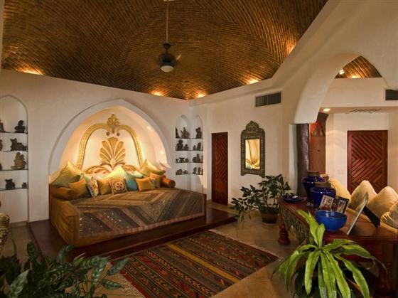 Elegant and Luxurious Moroccan Style Home Design Master Bedroom