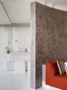 Elegant and luxurious Semi circular Apartment in California