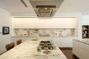 luxurious kitchen Design inspiration by Belzberg Architects