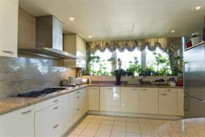 luxurious kitchen on cool Duplex Apartment Design in London