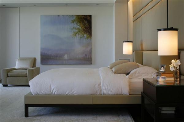 simpel and calm bedroom Design in Los Angeles California